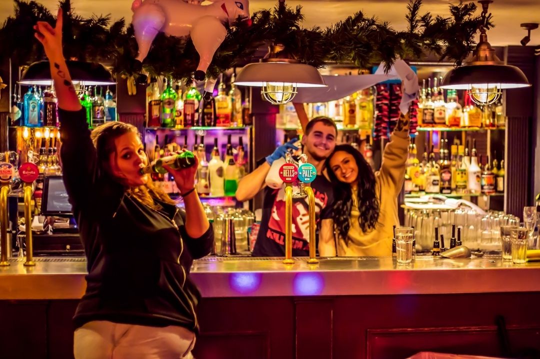 Drinking on a Budget: The Best Happy Hours in London