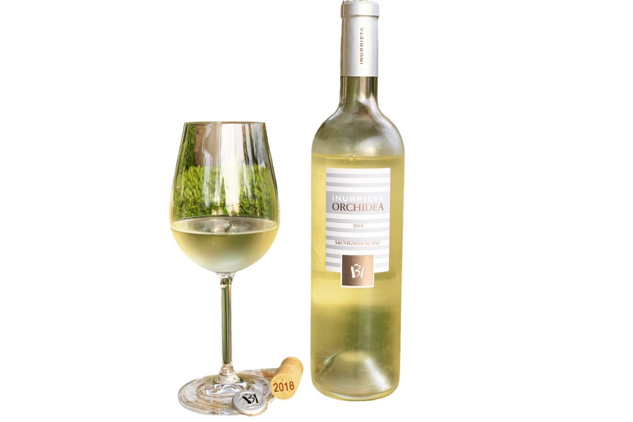 Photo for: A Symphony of Refreshment: Inurrieta Orchidea Sauvignon Blanc