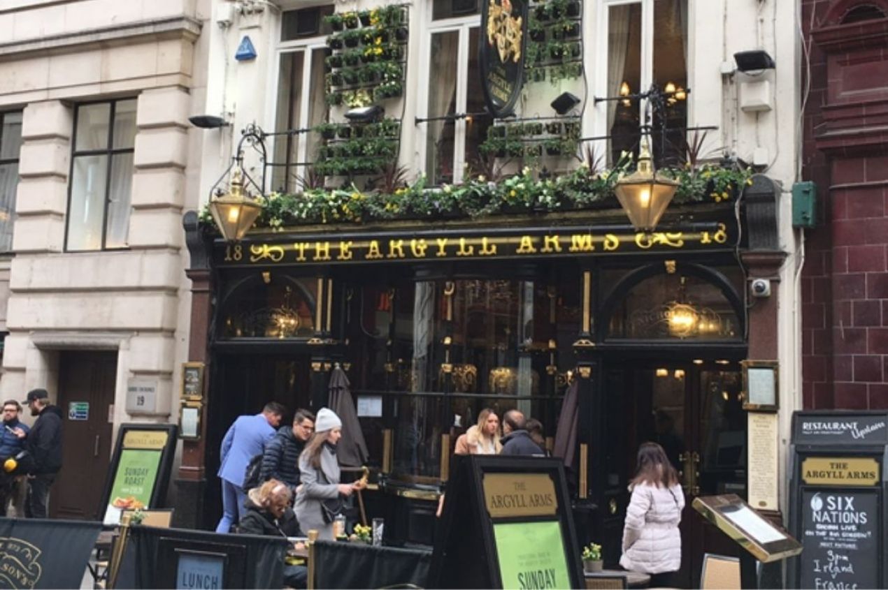 Photo for: Everything you Need to Know About London’s Drinks Scene