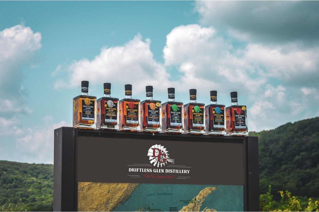 Photo for: Driftless Glen: Taste the American spirit