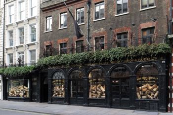 Photo for: How Britain’s Oldest Wine Merchant Created the World’s Best Gin — And Where to Try It in London