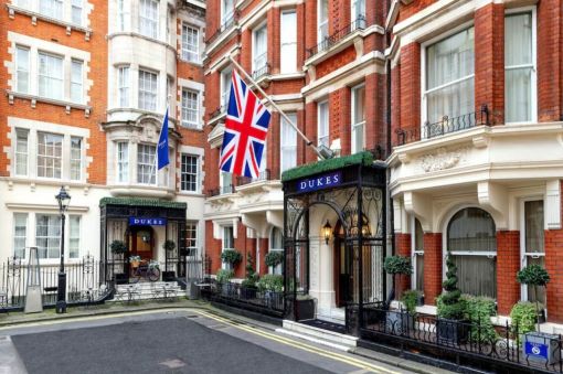 Photo for: The Martini That Defines London: Why No.3 Gin at Dukes Bar Is Still the Benchmark